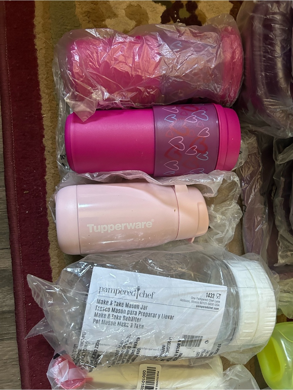 Tupperware Lot - Picture 6 of 6